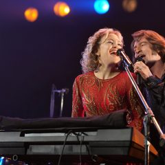 ‘Song Sung Blue’ Review: Hugh Jackman and Kate Hudson Form a Neil Diamond Tribute Band in a Different Kind of Faith-Based Movie