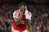 Arsenal star forced off injured in untimely blow days before Man City title showdown