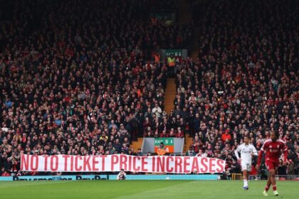 Liverpool fans protest at Fulham match after club decision and email from chief
