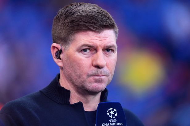 Liverpool star singled out by Steven Gerrard after ‘cruel’ PSG goal