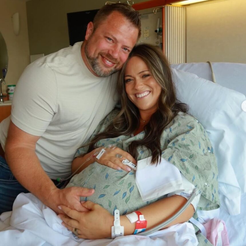 Bringing Up Bates’ Whitney Bates Welcomes Baby No. 6 With Zach Bates