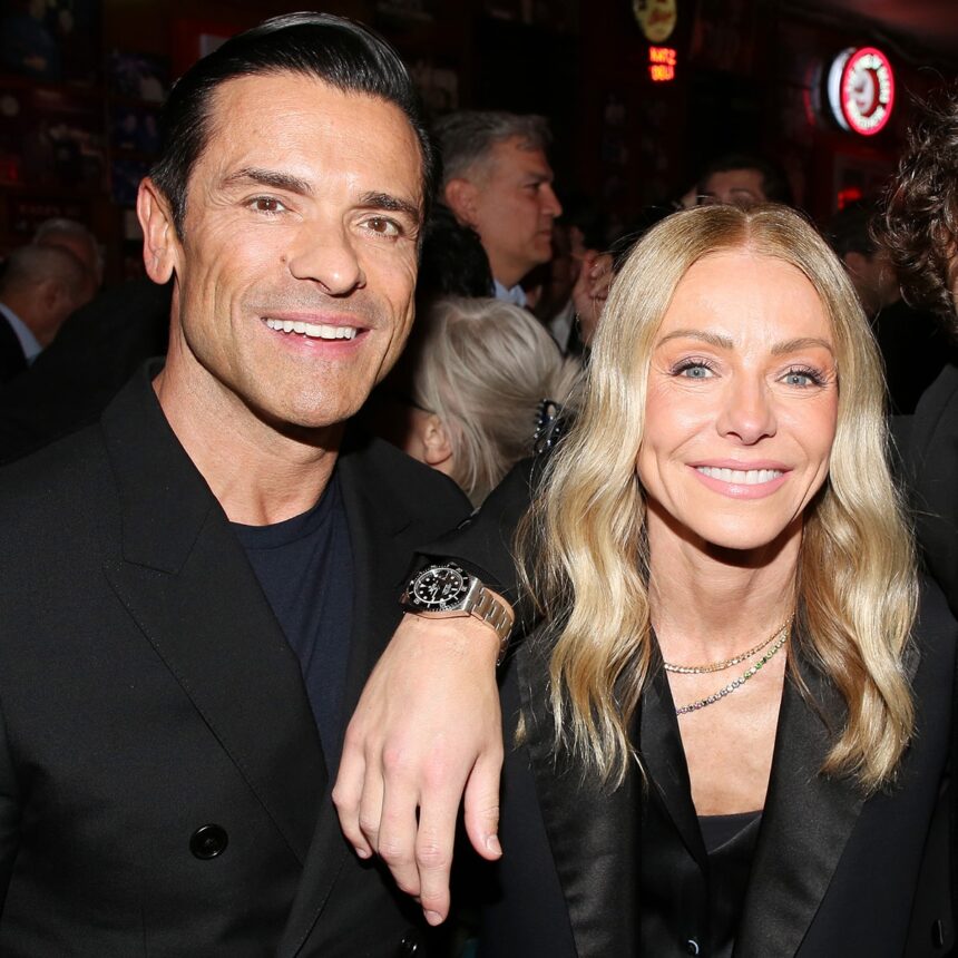 Kelly Ripa, Mark Consuelos & Son Joaquin Have Rare Family Outing