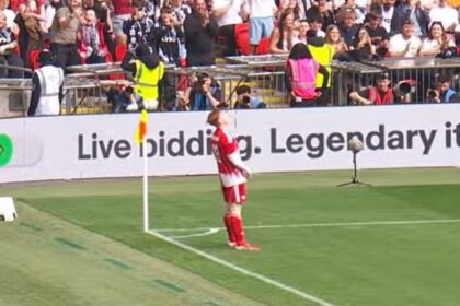 AngryGinge copies Wayne Rooney at Sidemen match as KSI told icon ‘would destroy’ him in boxing