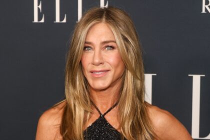 Jennifer Aniston’s New Photo With BF Jim Curtis Is Her Coziest Yet