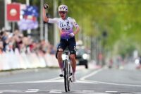 Amstel Gold Race Women: Paula Blasi fights off strong chasers to upset the favourites and claim impressive solo victory
