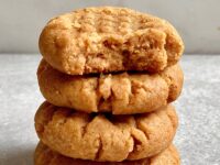 How to Make Peanut Butter Cookies Without Measuring Anything