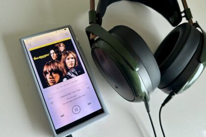 Meze Audio’s new closed-back headphones are gloriously green and expansive, but the soundstage isn’t the only thing about them that’s wide