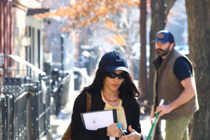 9 Earth-Toned Denim Outfits With the Celebrity & Editor Seal of Approval