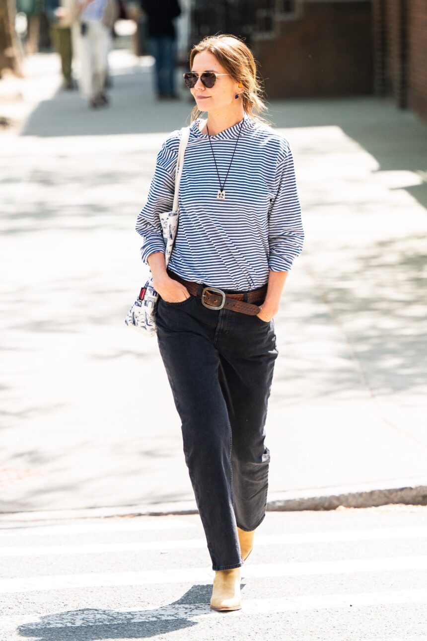 Katie Holmes Proposes a Very New York It-Bag for Spring