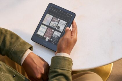 Amazon’s Kindle Colorsoft Gets a Dark Mode (2026)