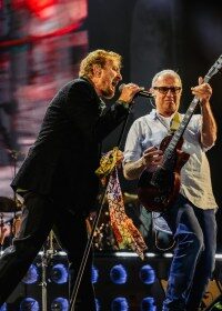 El Último de la Fila Return After 30 Years to Prove Their Songs Still Belong to Everyone