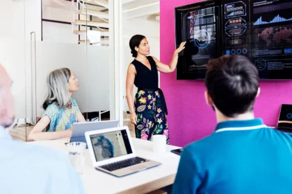 The Smartest Founders Aren’t Just Cutting Costs With AI. They’re Using It to Multiply Power