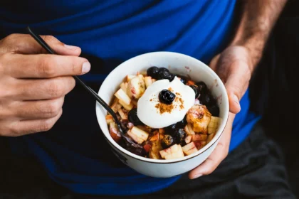 Want to Lose Weight? New Research Says You Should Make 2 Small Changes to When You Eat 