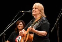 Indigo Girls Receive Outpouring of Love After Emily Saliers Tearfully Acknowledges Two Incurable Conditions That Will Affect Vocals on Tour