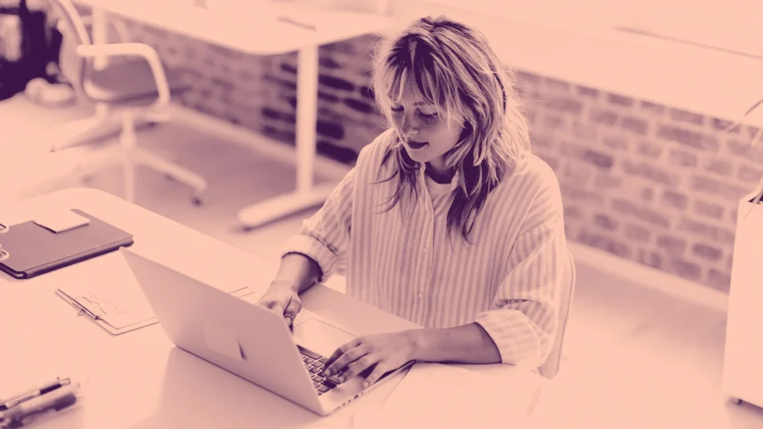 Why Charging by the Hour Is Failing Women Entrepreneurs