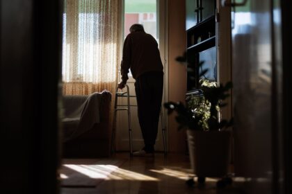 There’s New Evidence for How Loneliness Affects Memory in Old Age