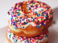 3 Best Grocery Store Donuts That Professional Pastry Chefs Actually Buy (Even Christina Tosi!)