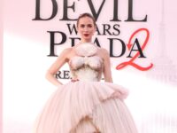 Emily Blunt Dons Couture—and Over 300 Pearls!—to the “Devil Wears Prada 2” Premiere