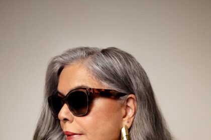 Gray Blending: This Hair Color Trend Makes It Easy To Embrace Your Grays