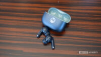 Motorola’s new Bose-tuned earbuds are finally reaching the US