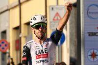 O Gran Camiño: Adam Yates seals overall victory as Pinarello wins atop Monte Trega
