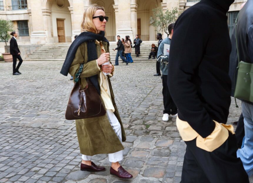 6 White Jeans Outfits That Have the Street Style Seal of Approval