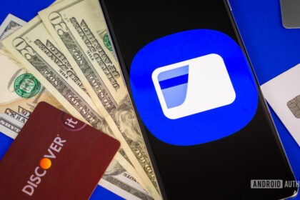 Your Galaxy phone could lose a key Samsung Wallet feature if you don’t update Play Services