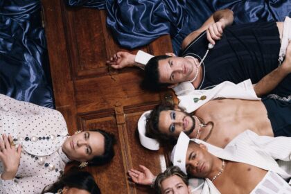 “Shall We Go For It?” How ‘Titaníque’ Sailed From a Grocery Store Basement to Broadway