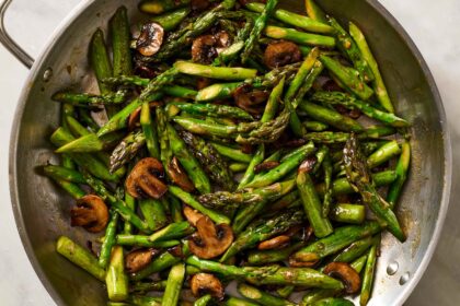 The 15-Minute Asparagus Side I Always Have in My Back Pocket