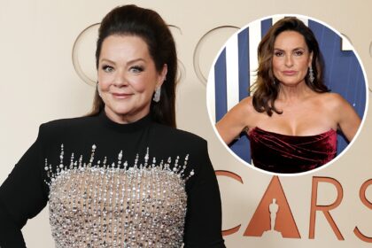 Melissa McCarthy Surprises Mariska Hargitay With Mullet Hair Makeover