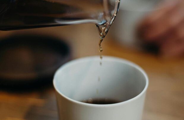 Study Suggests Moderate Coffee and Tea May Be Tied to Lower Lung Cancer Risk