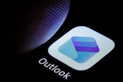 Is Outlook Down? Microsoft Reports Sign-On Issues With Email Client