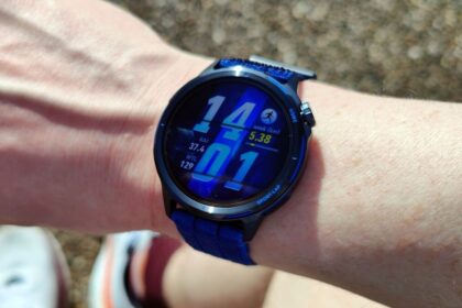 The Huawei Watch GT Runner 2 is a terrific specialist running tool, fast and accurate — but it’s hobbled by Huawei’s usual side-loading ecosystem problems