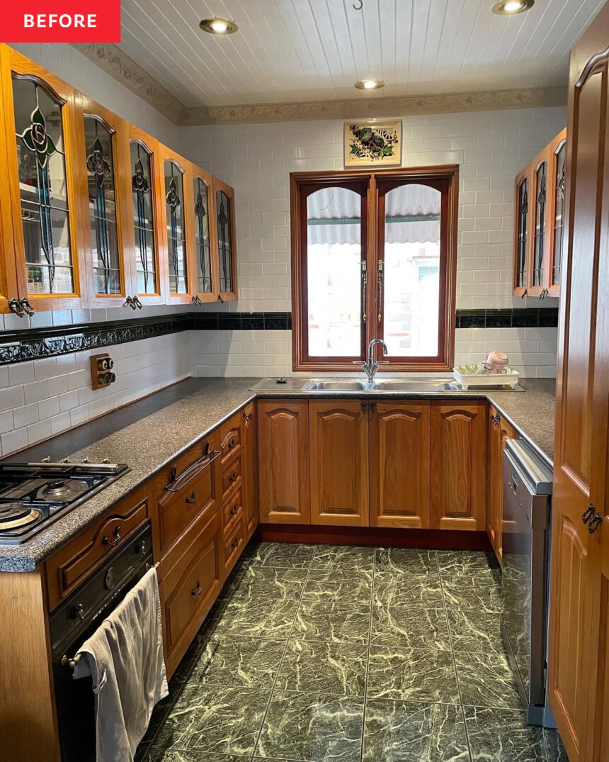 A Couple Transformed Their “Lifeless” 1980s Kitchen into a Colorful Oasis