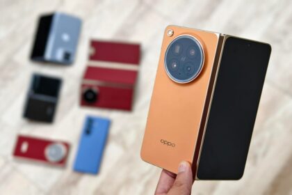 Could Your Next Phone Be a Foldable? New Tech and a Possible Apple Model Makes It More Likely