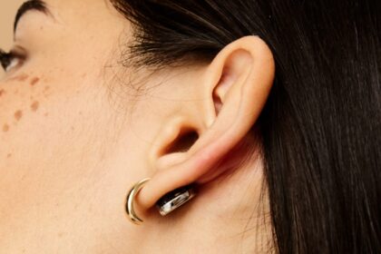 The World’s Smallest Wellness Wearable, Smart Earrings, Just Launched on Kickstarter