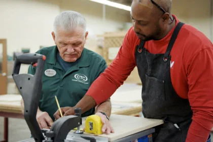 Lowe’s is spending 0 million to train blue collar workers