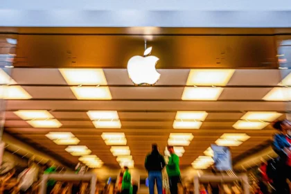 Apple Is Closing Stores in 3 States, Joins List of Retailers to Shutter Locations in Challenging Environment for Malls