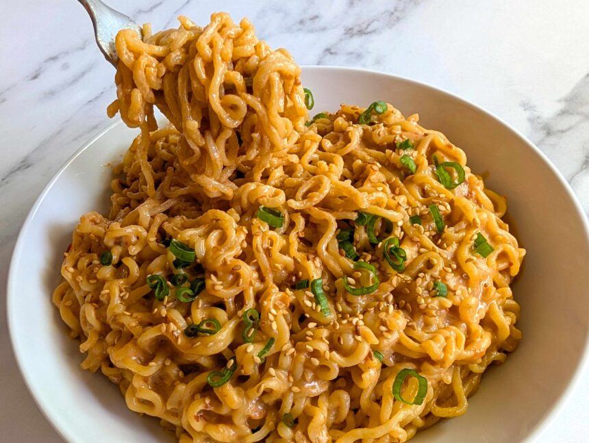 The Delicious 3-Ingredient Sauce That Instantly Upgrades Ramen Noodles (Easy 5-Minute Dinner)