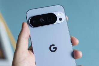 Pixel 11 May Revive the Old-School Notification LED With ‘Pixel Glow’