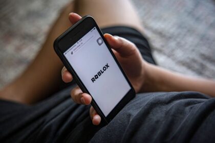 Roblox introduces new kids accounts (and age verification) to improve safety