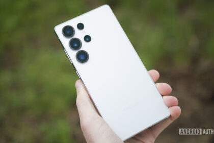 An embarrassing wait: Here’s when the Galaxy S25 could finally get stable One UI 8.5