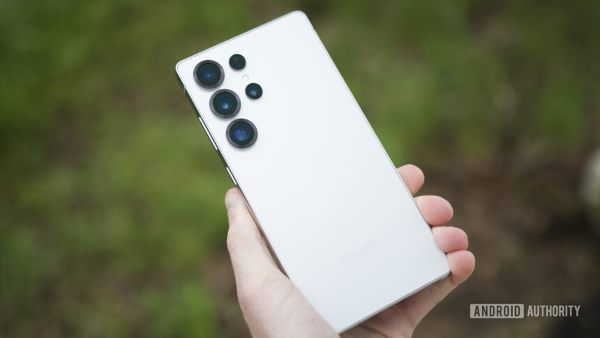 An embarrassing wait: Here’s when the Galaxy S25 could finally get stable One UI 8.5