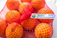 How to Use a Mesh Citrus Bag to Make the Prettiest Floral Arrangement