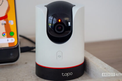 We love this 2K indoor security camera, and it just hits its best price yet at 