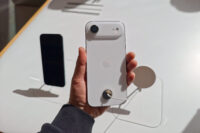 Users say new iPhones struggle to turn back on after the battery dies, despite recharging