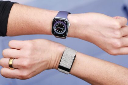 Thinking of Ditching Your Apple Watch for a Whoop Band? Read This First