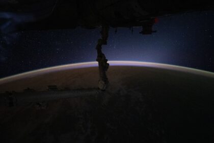 Watch a bright comet photobomb the sun on a space weather camera