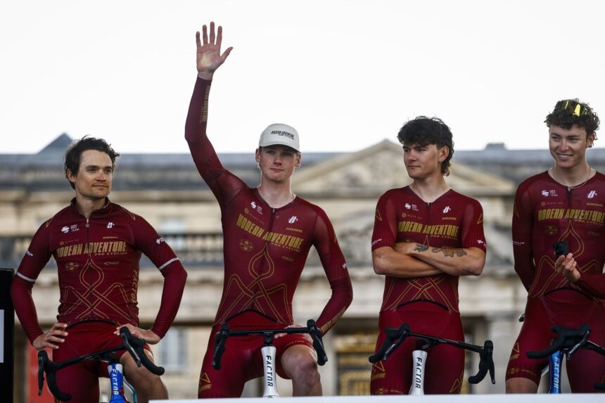 ‘I learned that I want to come back next year’ – The youngest rider at Paris-Roubaix on his ‘crazy’ day out