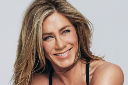 Jennifer Aniston’s “Go-To” Collagen Powder on Early Memorial Day Sale